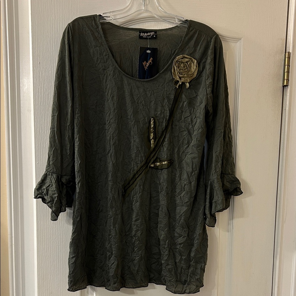 Crinkle Olive Green Floral Appliqué Tunic